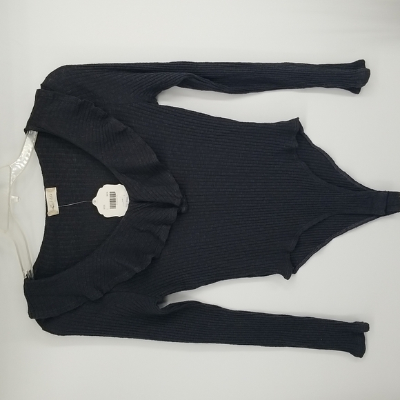 Altar'd State Gray Ribbed Knit Bodysuit w Vneck & Front Ruffle - Picture 3 of 4